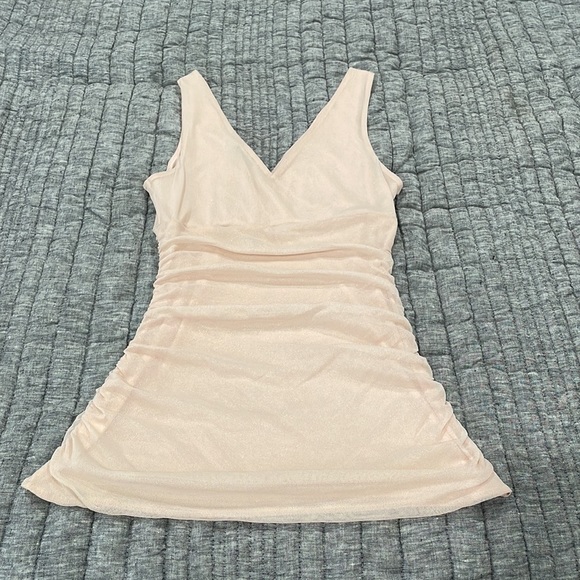 Express Blush Tank - Picture 2 of 4